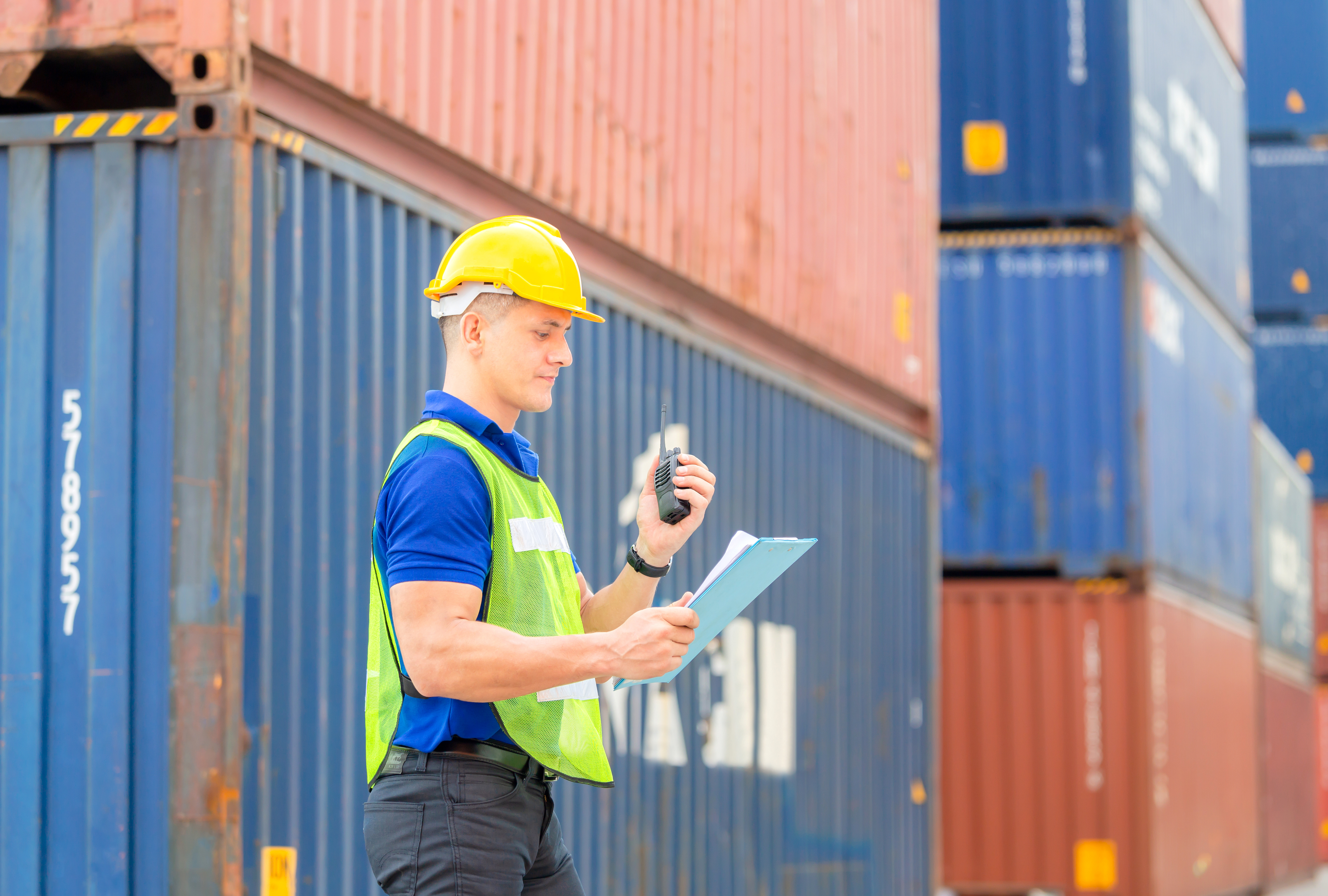 2025-05_foreman-worker-hardhat-safety-vest-1748008886.jpg